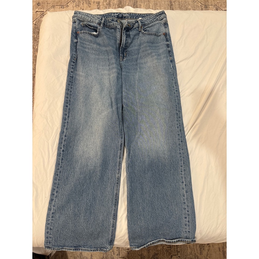 Old Navy Light Wash Wide Leg Jeans
